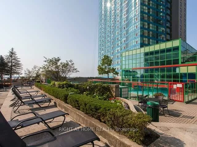 77, Harbour, Waterfront Communities C1, Toronto