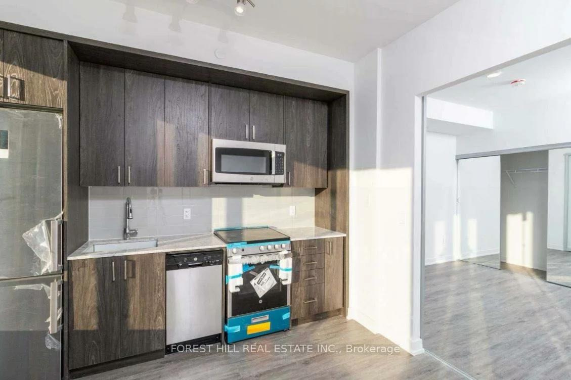 1, Cardiff, Mount Pleasant East, Toronto