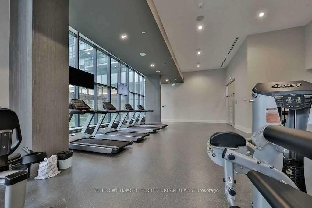 460, Adelaide, Moss Park, Toronto