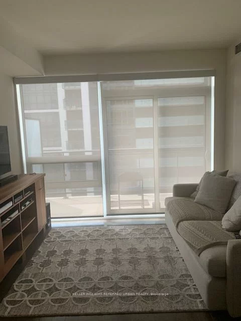 460, Adelaide, Moss Park, Toronto