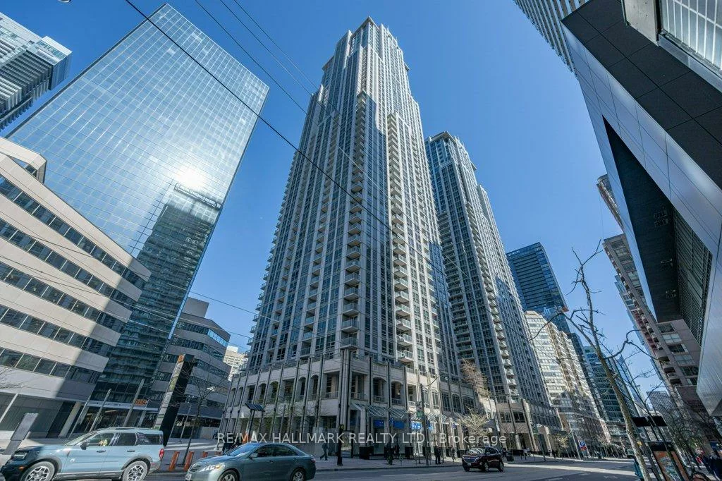 763, Bay, Bay Street Corridor, Toronto