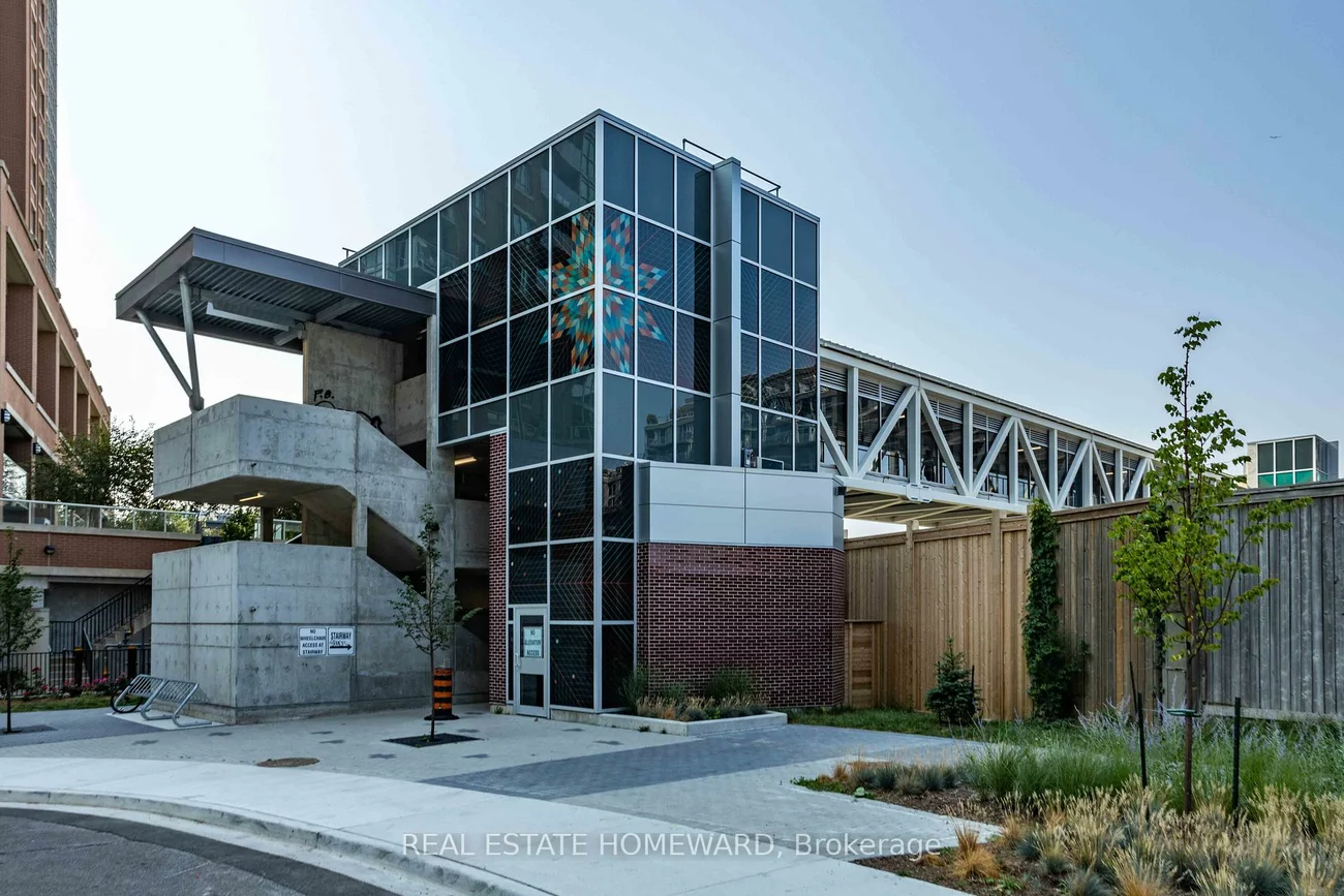 100, Western Battery, Niagara, Toronto