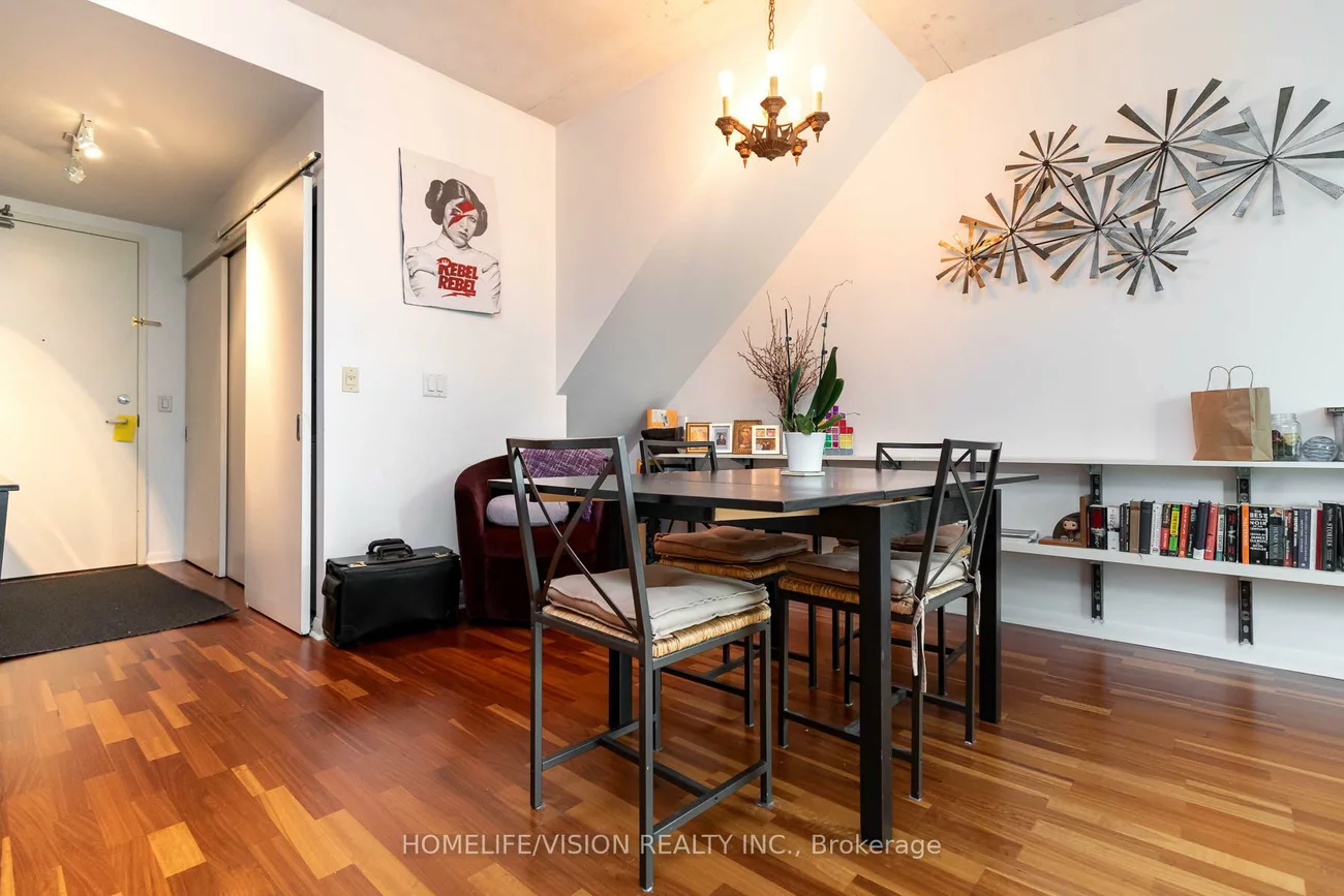 333, Adelaide, Moss Park, Toronto