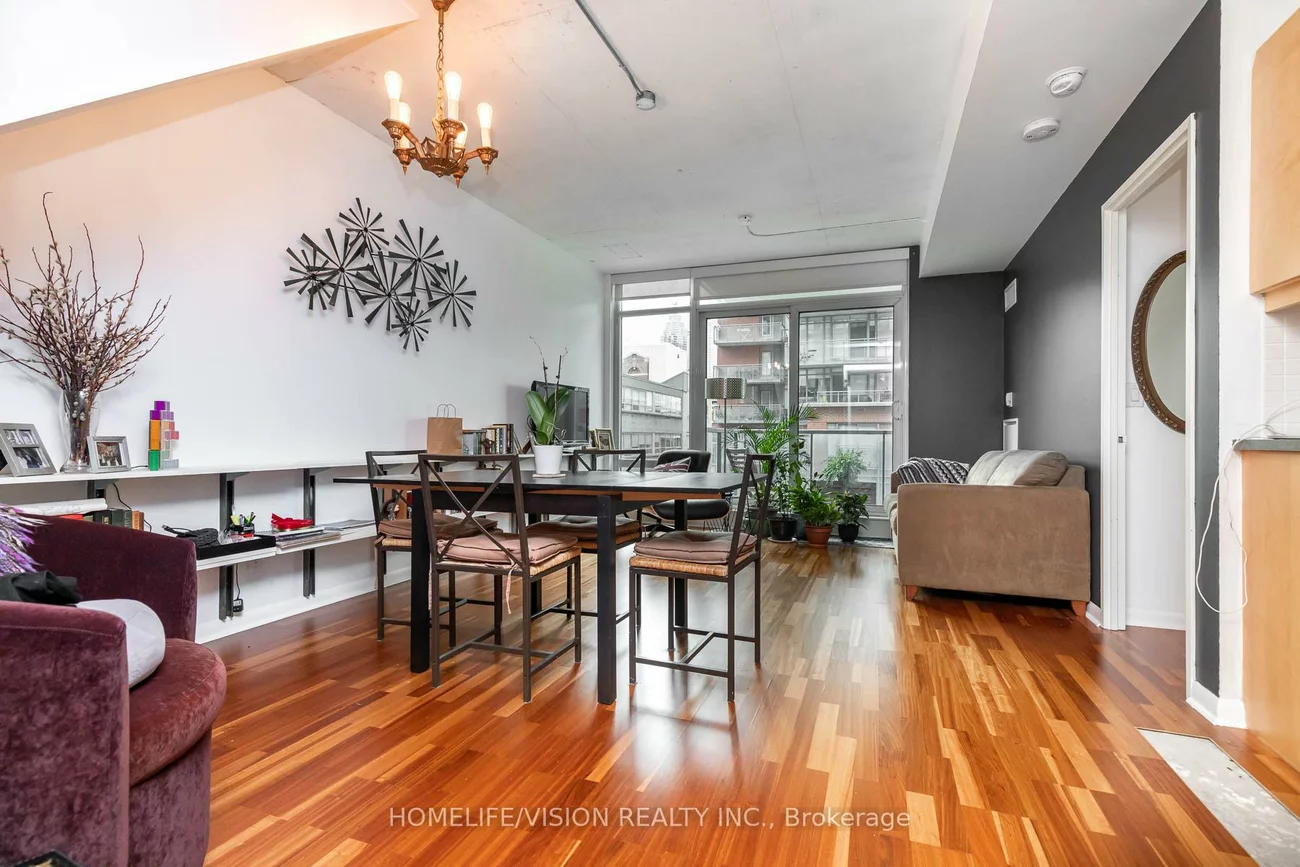 333, Adelaide, Moss Park, Toronto