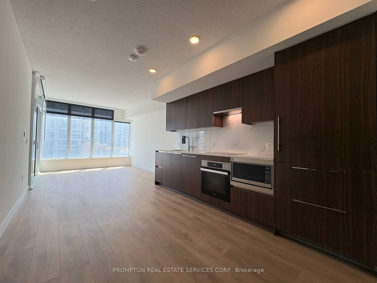 1, Concord Cityplace, Waterfront Communities C1, Toronto