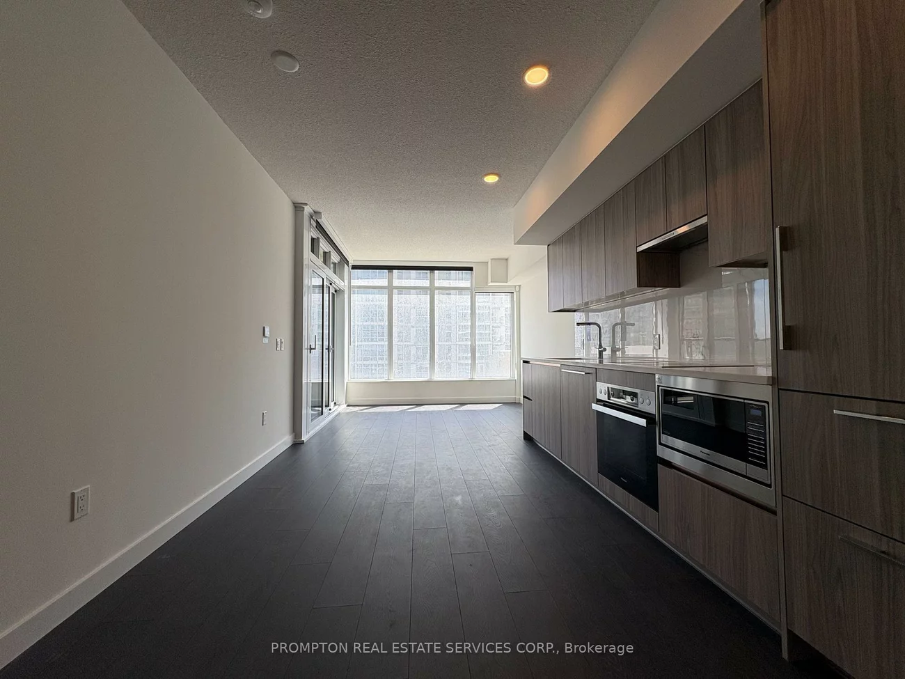 1, Concord Cityplace, Waterfront Communities C1, Toronto