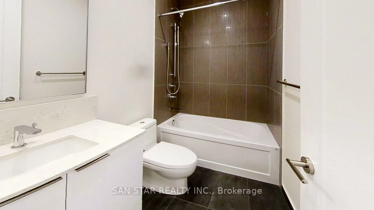28, Freeland, Waterfront Communities C8, Toronto