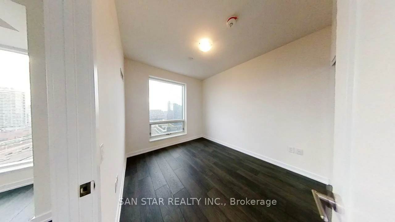 28, Freeland, Waterfront Communities C8, Toronto