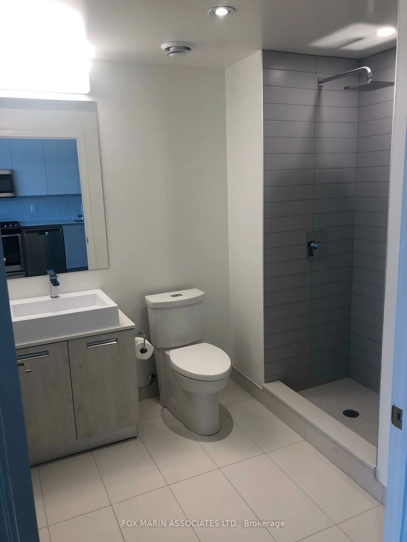 2A, Church, Waterfront Communities C8, Toronto