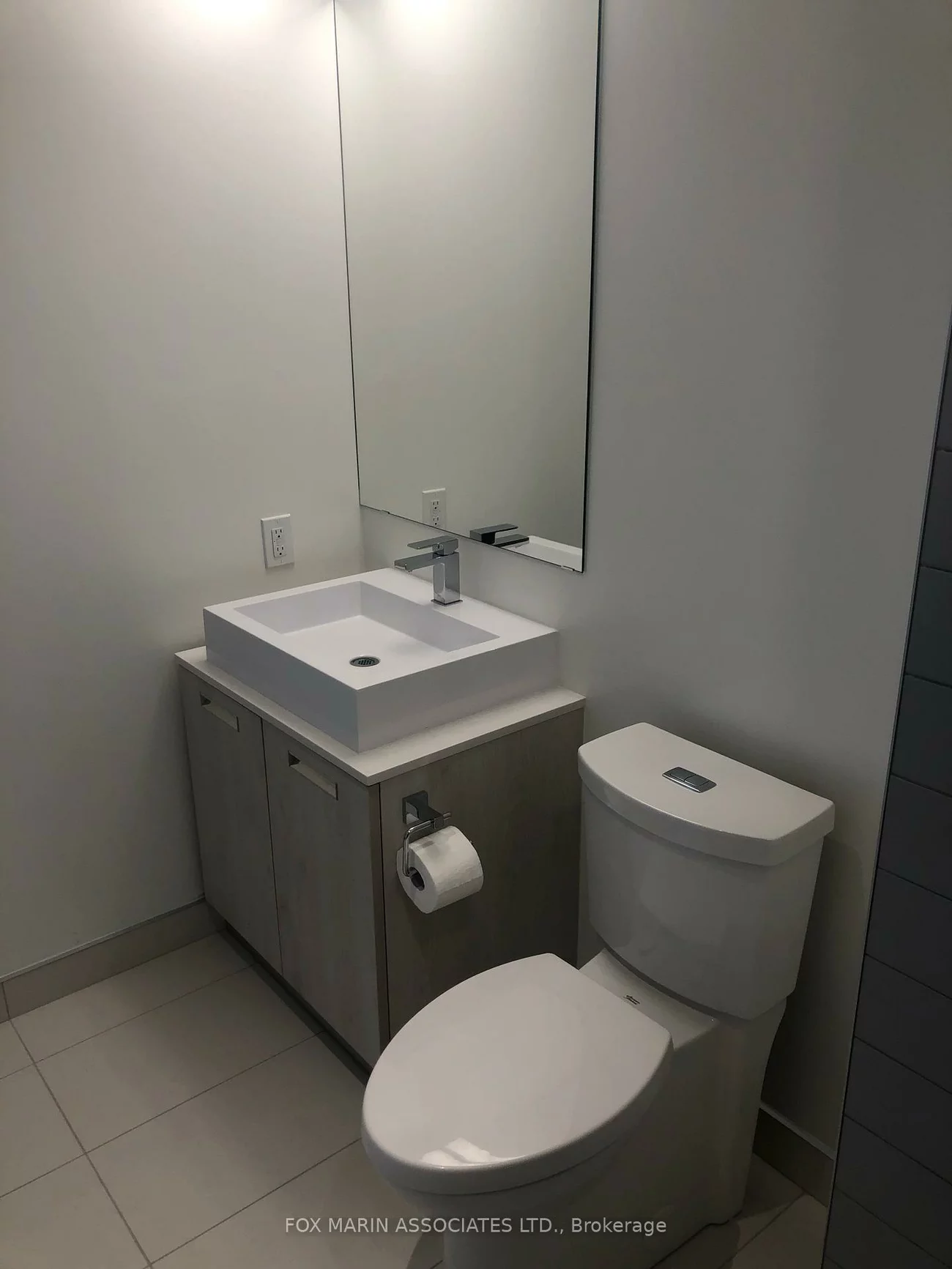 2A, Church, Waterfront Communities C8, Toronto