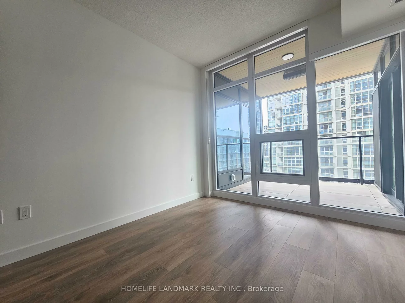 1, Concord Cityplace, Waterfront Communities C1, Toronto