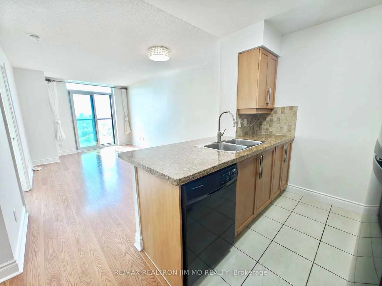 25, Greenview, Newtonbrook West, Toronto