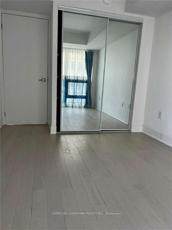 955, Bay, Bay Street Corridor, Toronto