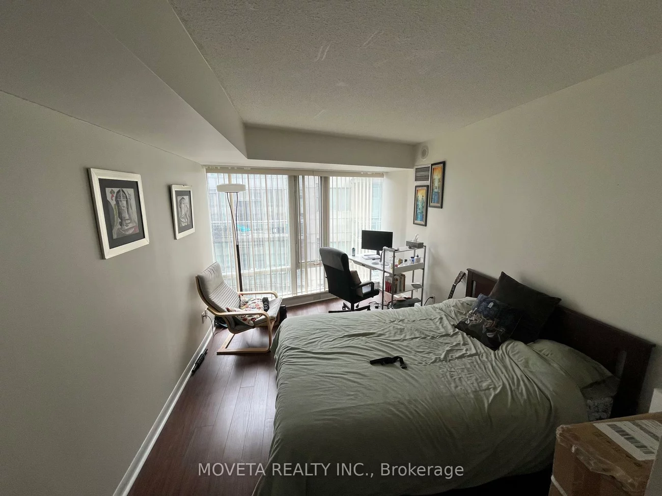 210, Victoria, Church-Yonge Corridor, Toronto
