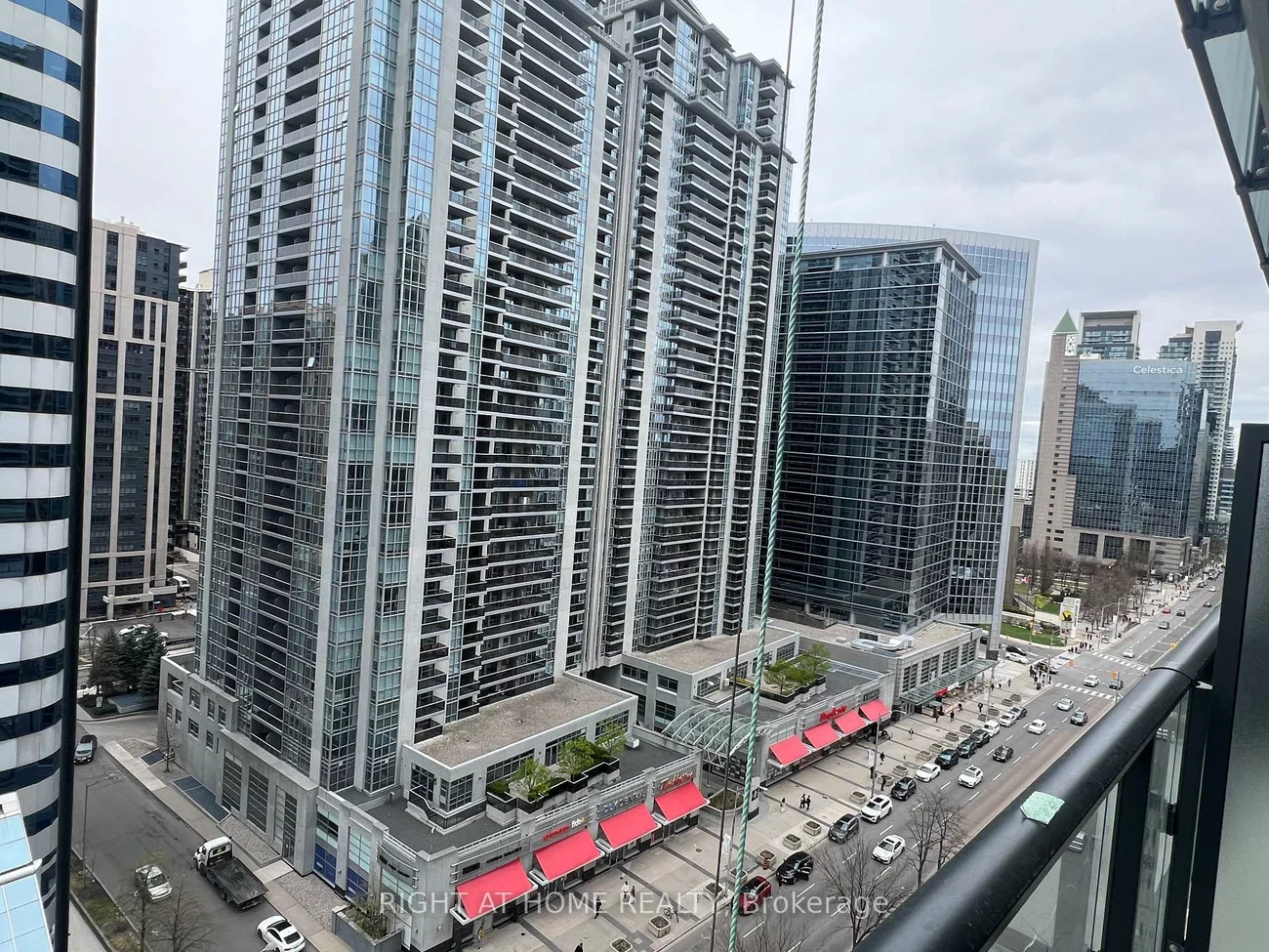 4955, Yonge, Willowdale East, Toronto
