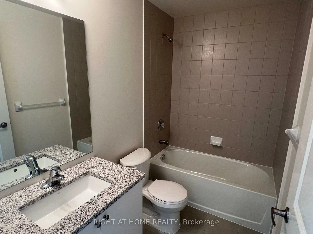 4955, Yonge, Willowdale East, Toronto