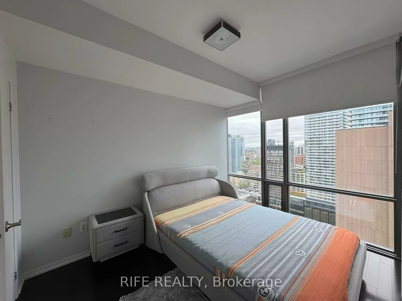 37, Grosvenor, Bay Street Corridor, Toronto