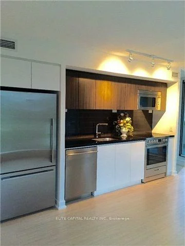 85, Queens Wharf, Waterfront Communities C1, Toronto