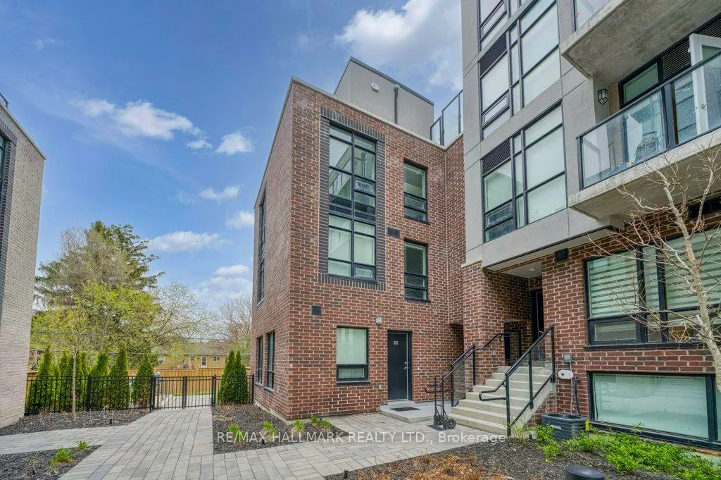861, Sheppard, Bathurst Manor, Toronto