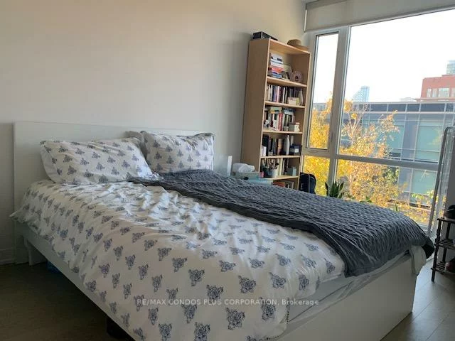 455, Front, Moss Park, Toronto