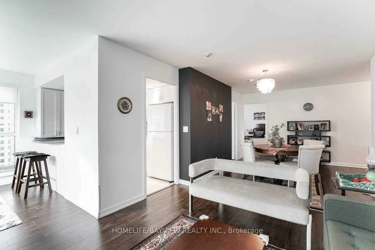 8, Park, Rosedale-Moore Park, Toronto