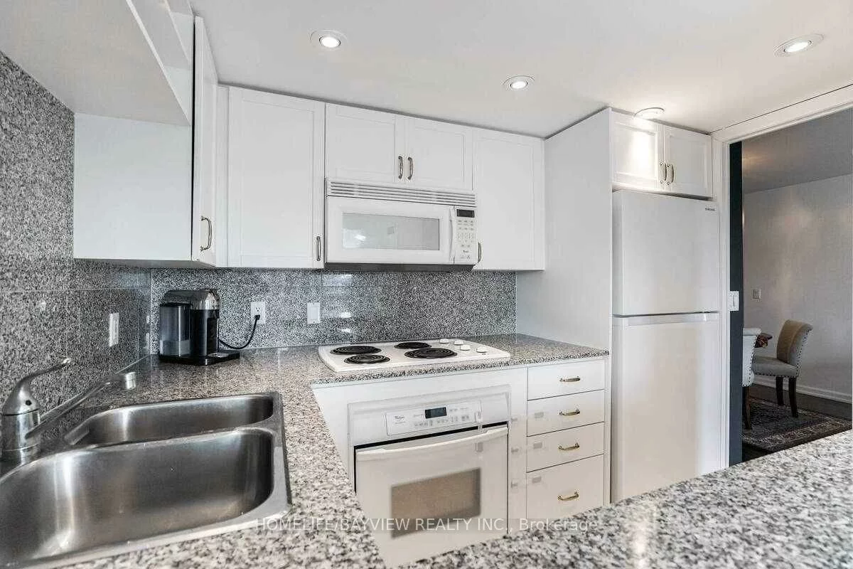 8, Park, Rosedale-Moore Park, Toronto
