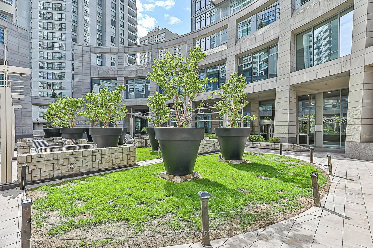 2191, YONGE, Mount Pleasant West, Toronto