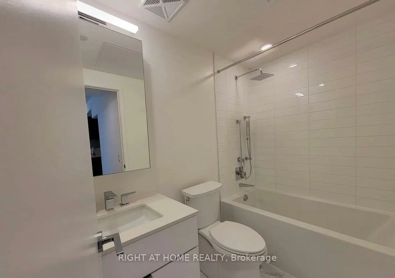 25, Richmond, Church-Yonge Corridor, Toronto