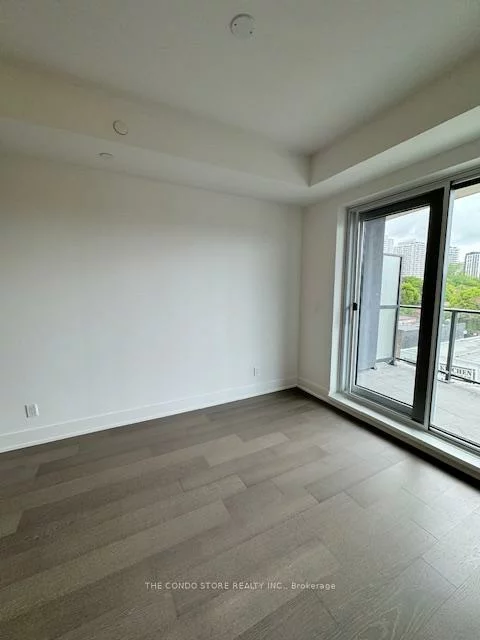 8, Manor, Yonge-Eglinton, Toronto