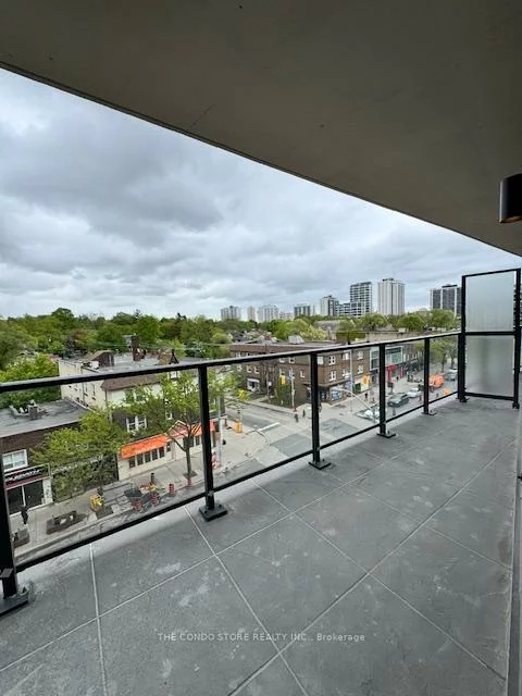 8, Manor, Yonge-Eglinton, Toronto