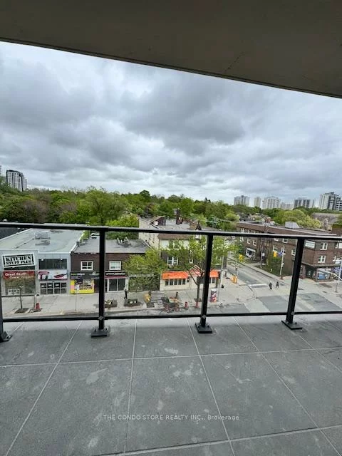8, Manor, Yonge-Eglinton, Toronto