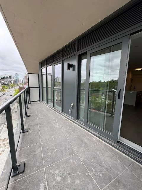 8, Manor, Yonge-Eglinton, Toronto