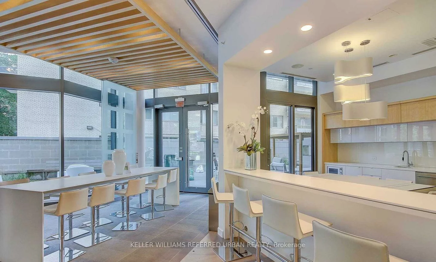 45, Charles, Church-Yonge Corridor, Toronto