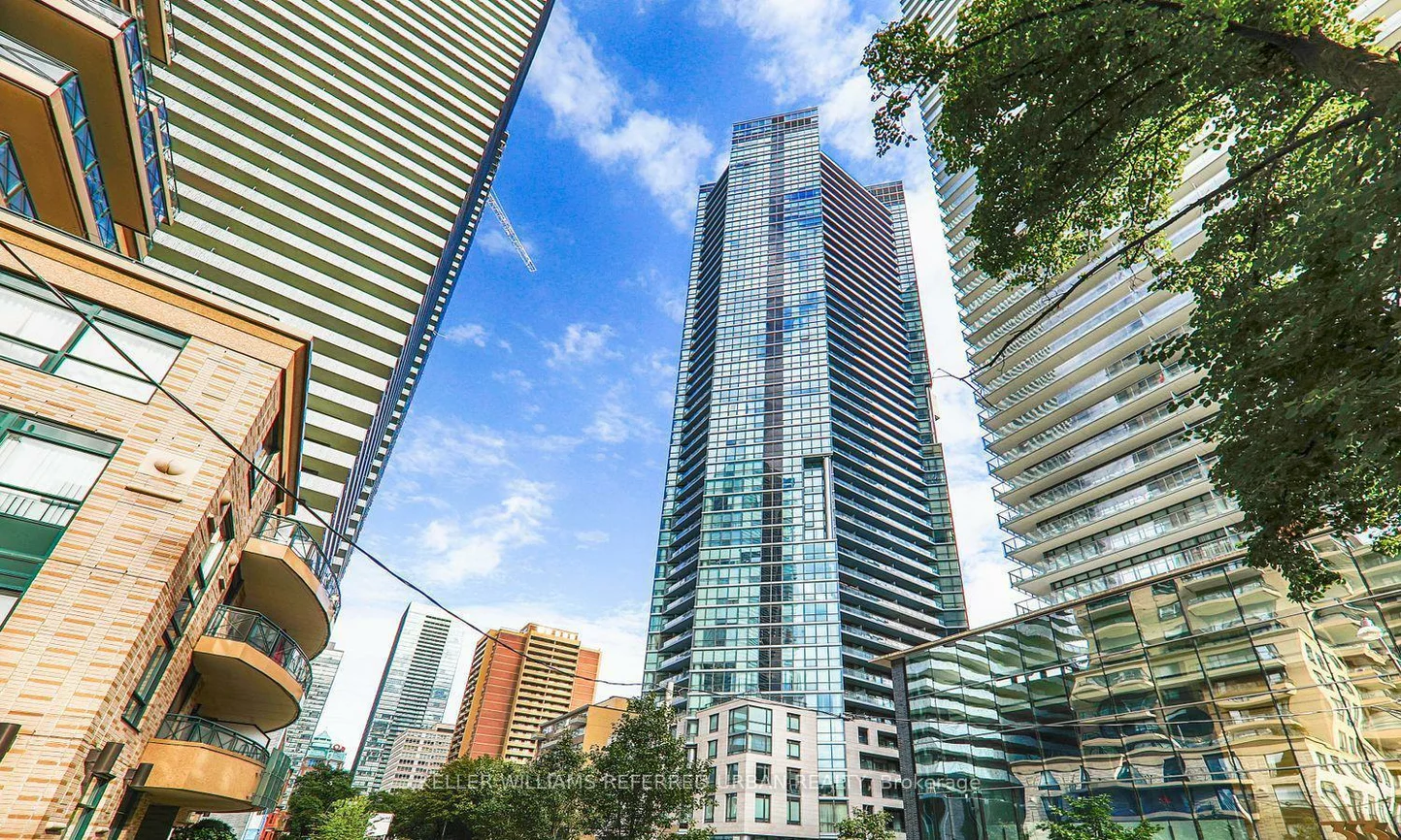 45, Charles, Church-Yonge Corridor, Toronto