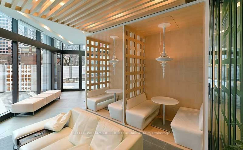 45, Charles, Church-Yonge Corridor, Toronto