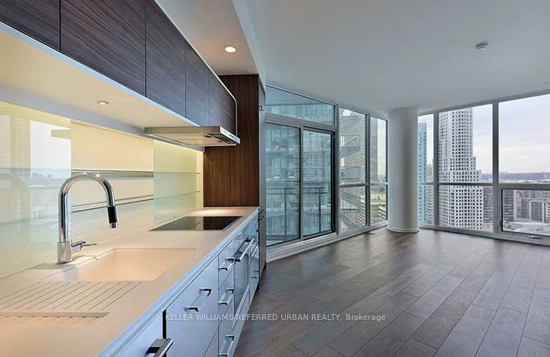 45, Charles, Church-Yonge Corridor, Toronto