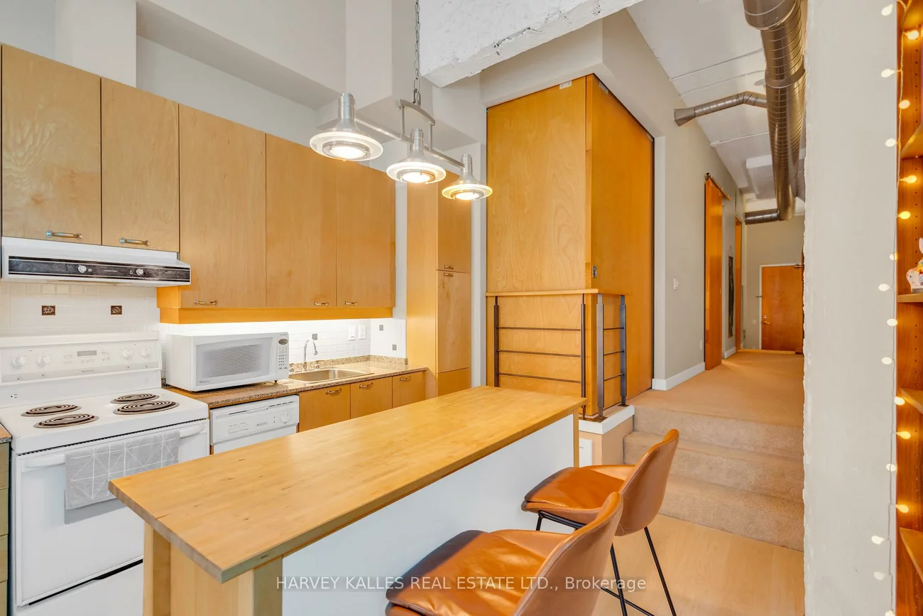 155, Dalhousie, Church-Yonge Corridor, Toronto