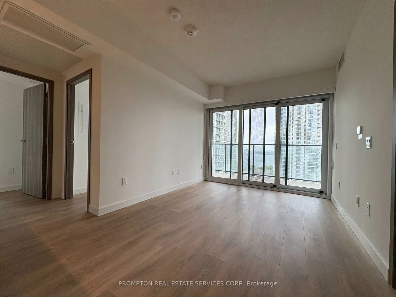 3, Concord Cityplace, Waterfront Communities C1, Toronto