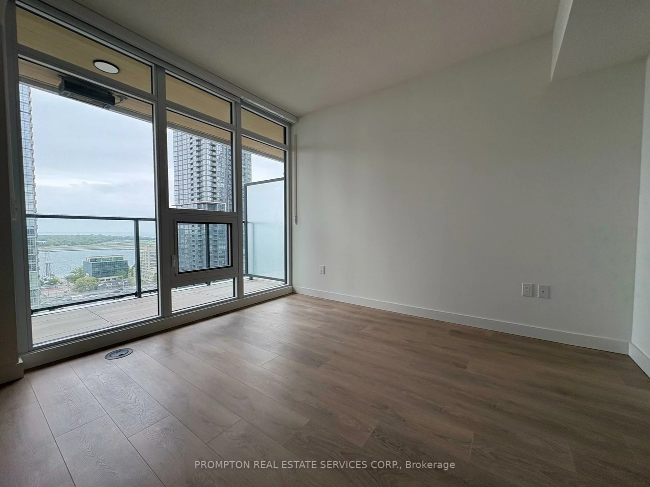 3, Concord Cityplace, Waterfront Communities C1, Toronto