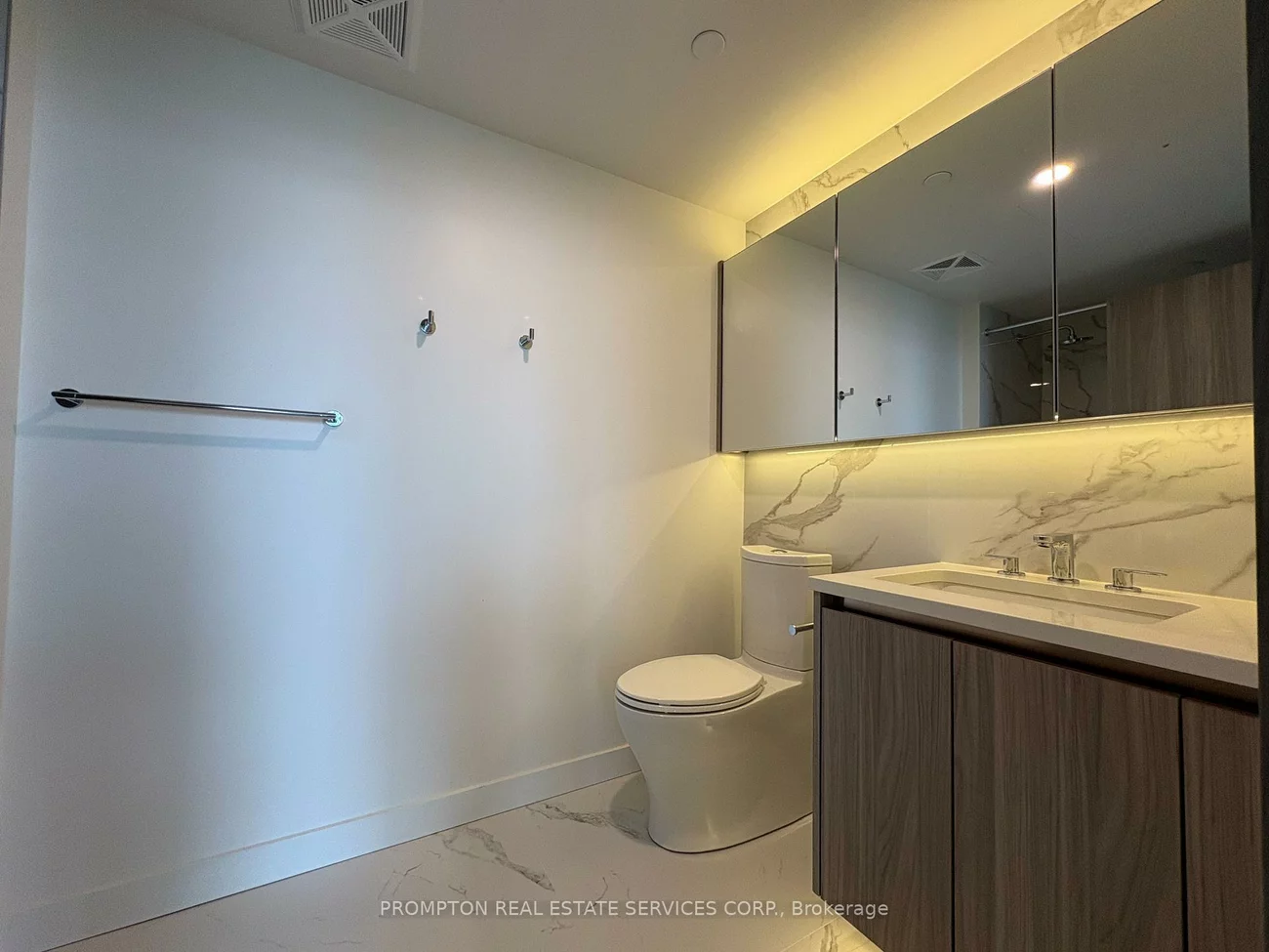 3, Concord Cityplace, Waterfront Communities C1, Toronto