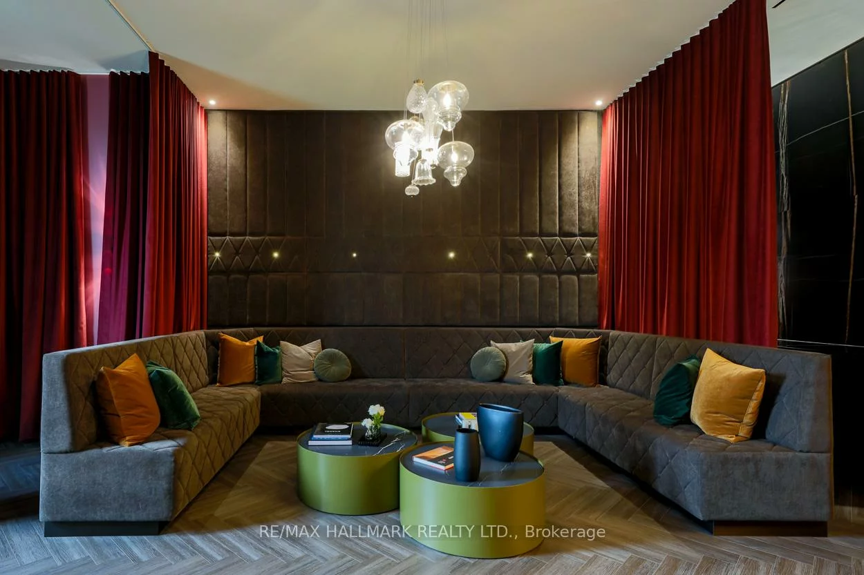 11, Yorkville, Annex, Toronto