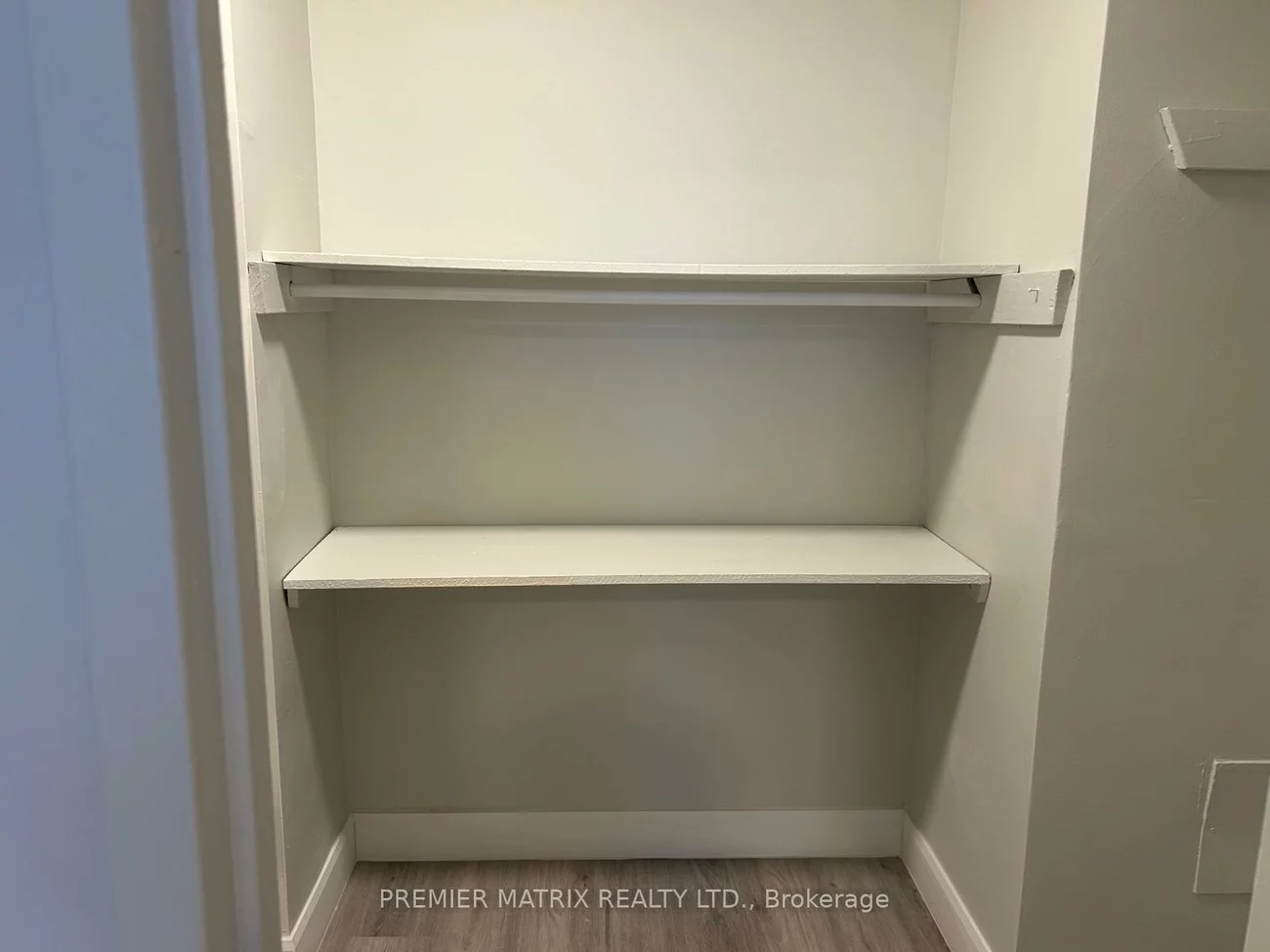65, Thorncliffe Park, Thorncliffe Park, Toronto