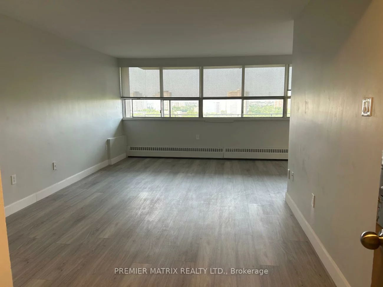 65, Thorncliffe Park, Thorncliffe Park, Toronto