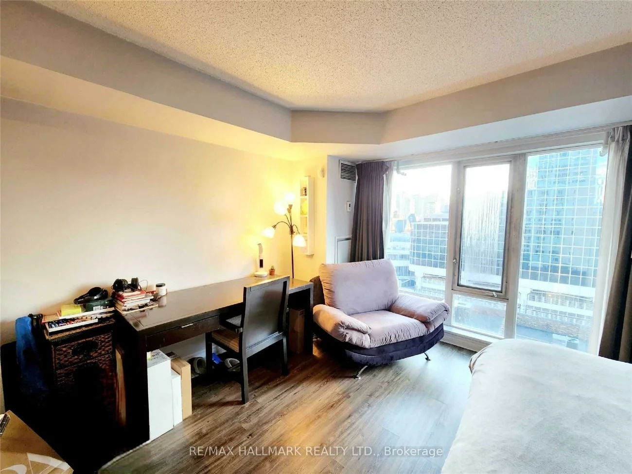 200, Victoria, Church-Yonge Corridor, Toronto