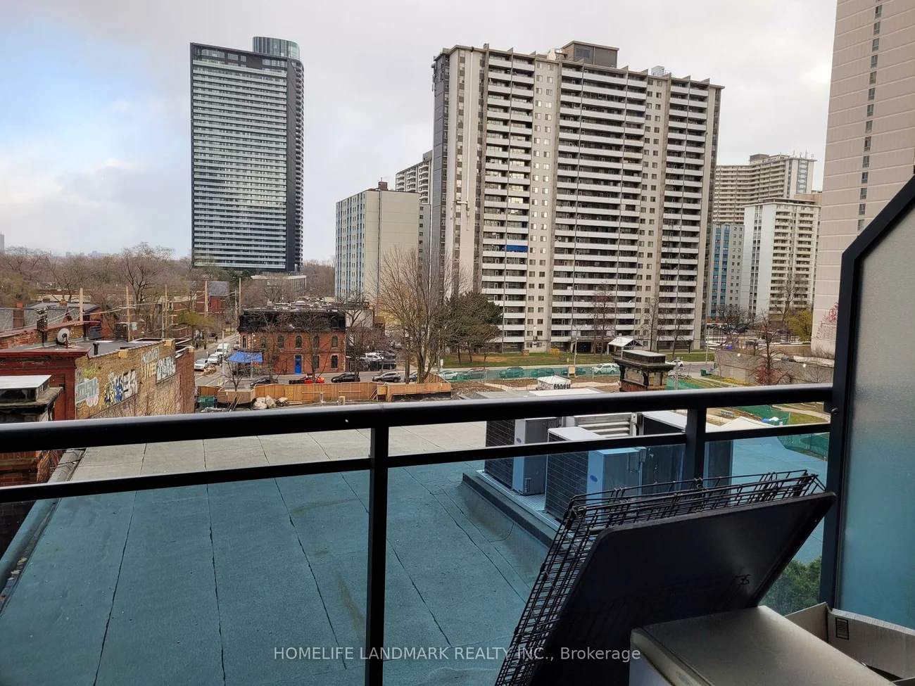 28, Linden, North St. James Town, Toronto