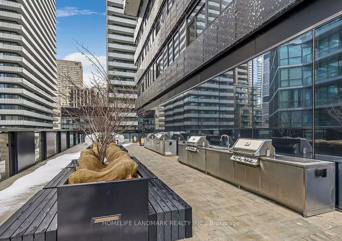 55, Charles, Church-Yonge Corridor, Toronto