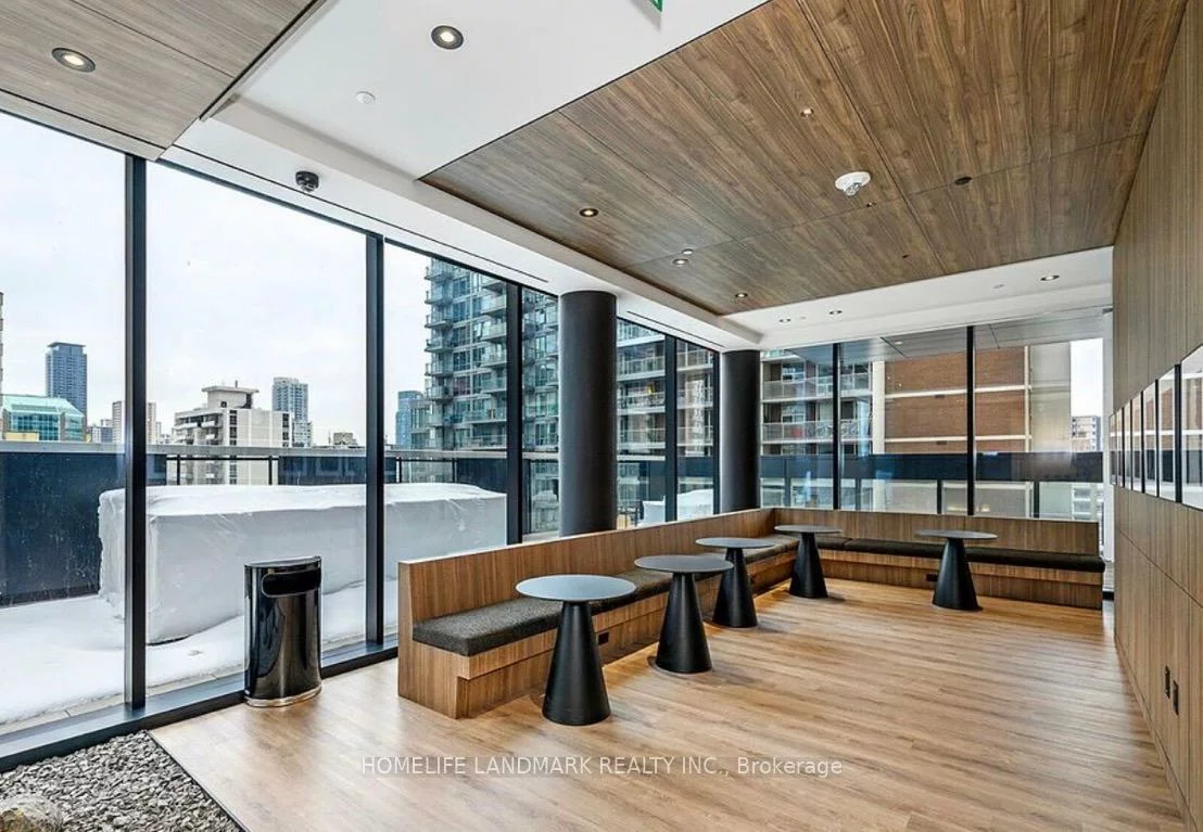 55, Charles, Church-Yonge Corridor, Toronto