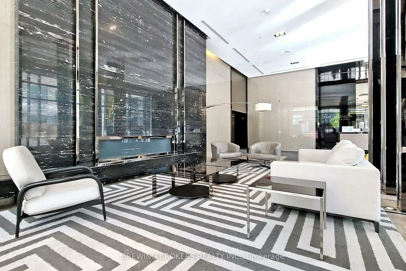 89, Dunfield, Mount Pleasant West, Toronto