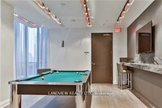 9, Bogert, Lansing-Westgate, Toronto