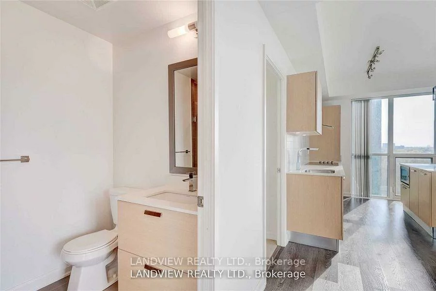 9, Bogert, Lansing-Westgate, Toronto